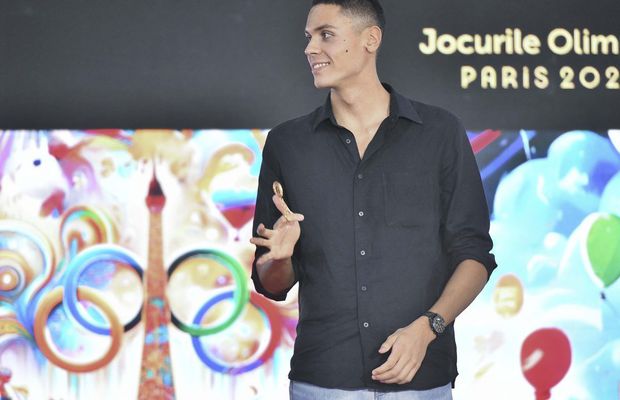 A primit două mașini de lux de la Ion Țiriac, dar David Popovici a ales să-și cumpere un bolid de 150.000 de euro » Care a fost motivul înotătorului