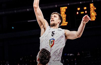 Victorie de moral pentru U-BT Cluj-Napoca: Peste 100 de puncte și un joc colectiv remarcabil în fața lui Hamburg