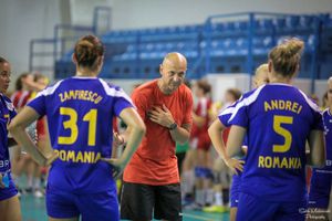 Fosta jucătoare a naționalei de handbal și-a anunțat retragerea la 34 de ani