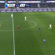 Hermoso, aflat la câțiva metri de Scamacca, preia larg cu piciorul drept