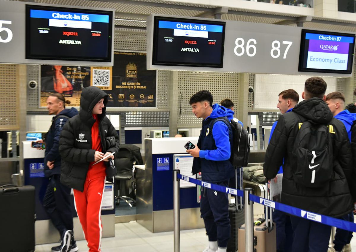 „I-am zis lui Dani Coman că vrea să mă dea afară” » Bogdan Andone, în formă pe aeroport: ce se întâmplă cu Caio și Mario Tudose