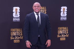 Legenda lui Real Madrid a trecut de momentul critic » Roberto Carlos, externat din spital