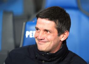 „Elementul fundamental pentru Chivu” pune semnătura pe contract