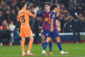 Pregătesc „infernul” pentru fotbalistul de la Barcelona » Scandări macabre și șobolani de pluș: „Îl vrem decapitat”