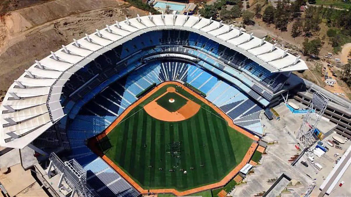 Stadionul-SF din Venezuela pentru care Maduro a investit masiv timp de 10 ani » 40.000 de locuri: destinat unui alt sport, NU fotbalului