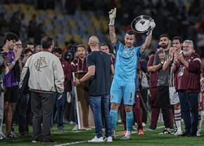 Jucătorul cu cele mai multe meciuri oficiale din istoria fotbalului mondial și-a prelungit contractul