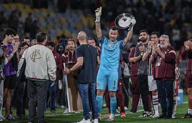 Jucătorul cu cele mai multe meciuri oficiale din istoria fotbalului mondial și-a prelungit contractul