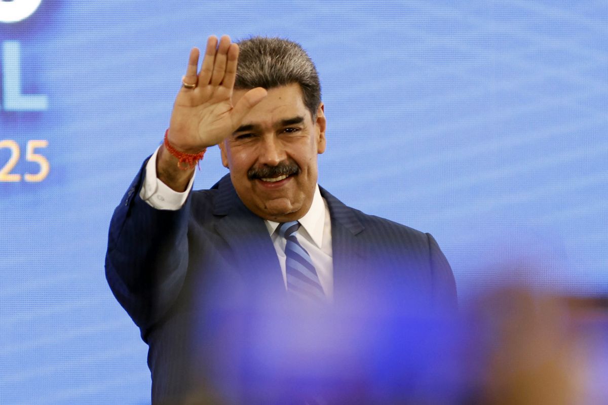 Imaginea postată de Donald Trump cu Maduro