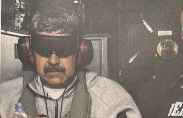 Trump a postat o imagine cu Maduro capturat