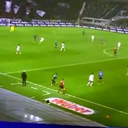 În momentul pasei, între Scamacca și Hermoso erau metri buni