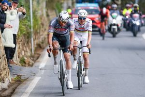 Cum îl vede un câștigător al celor trei Mari Tururi pe Tadej Pogacar: „Acolo nu este de ajuns forța pură”