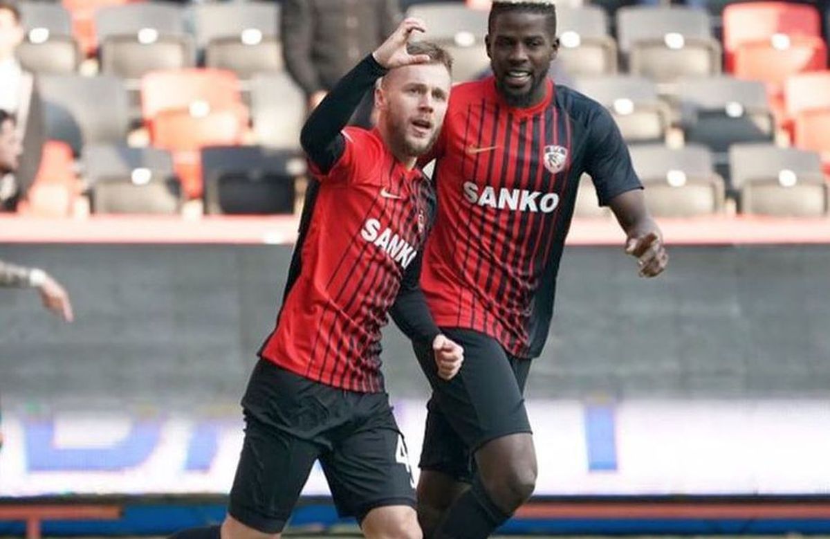 GAZIANTEP - SIVASSPOR 5-1 // Marius Șumudică, la picioarele lui Alexandru Maxim: „Rar mi-a fost dat să văd așa ceva”