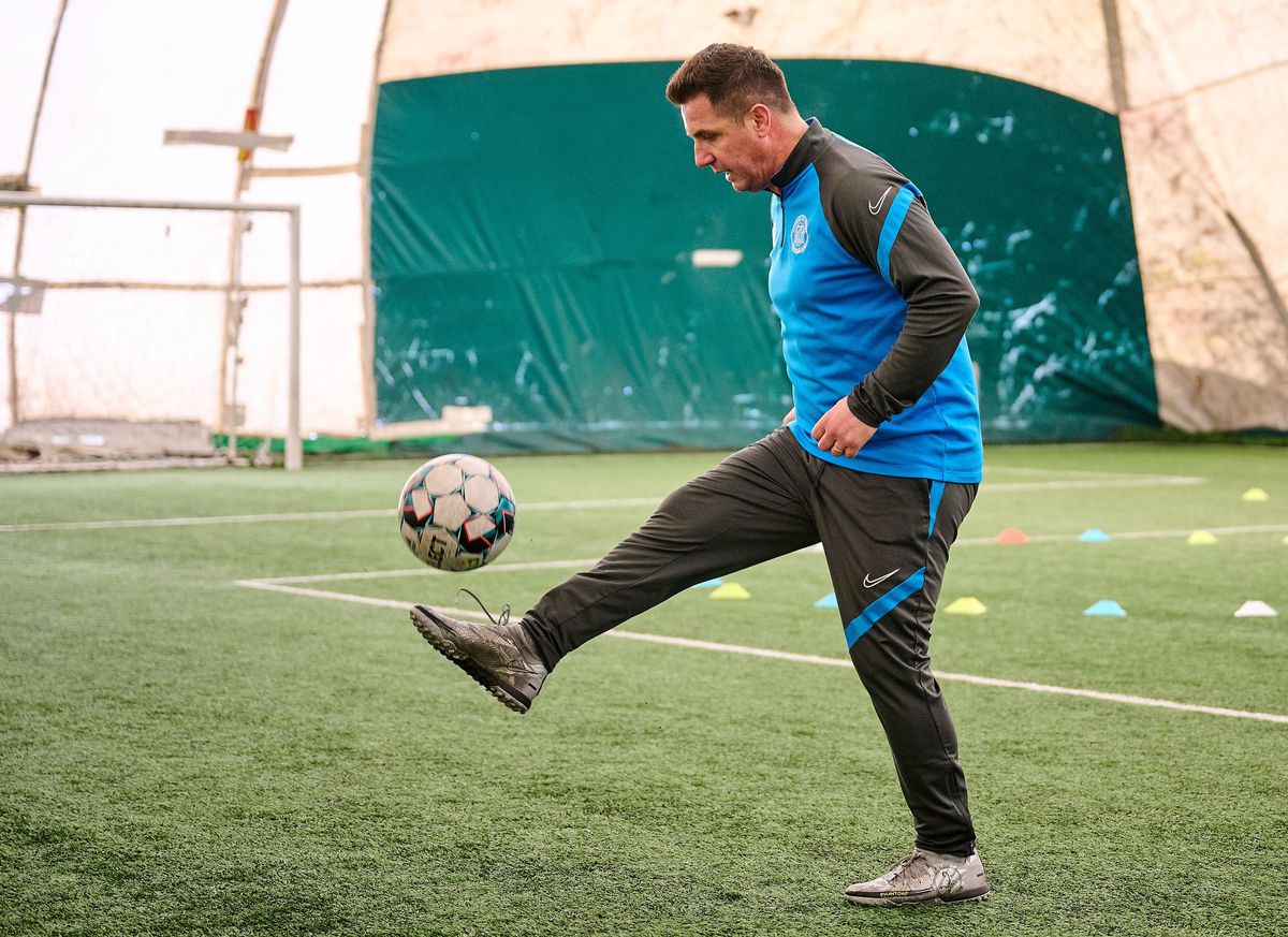 DINAMO – FCSB. VIDEO + FOTO Nepotul lui Cătălin Hîldan, pregătit de un stelist pentru debutul la Dinamo: „Mă antrenez pentru un vis"