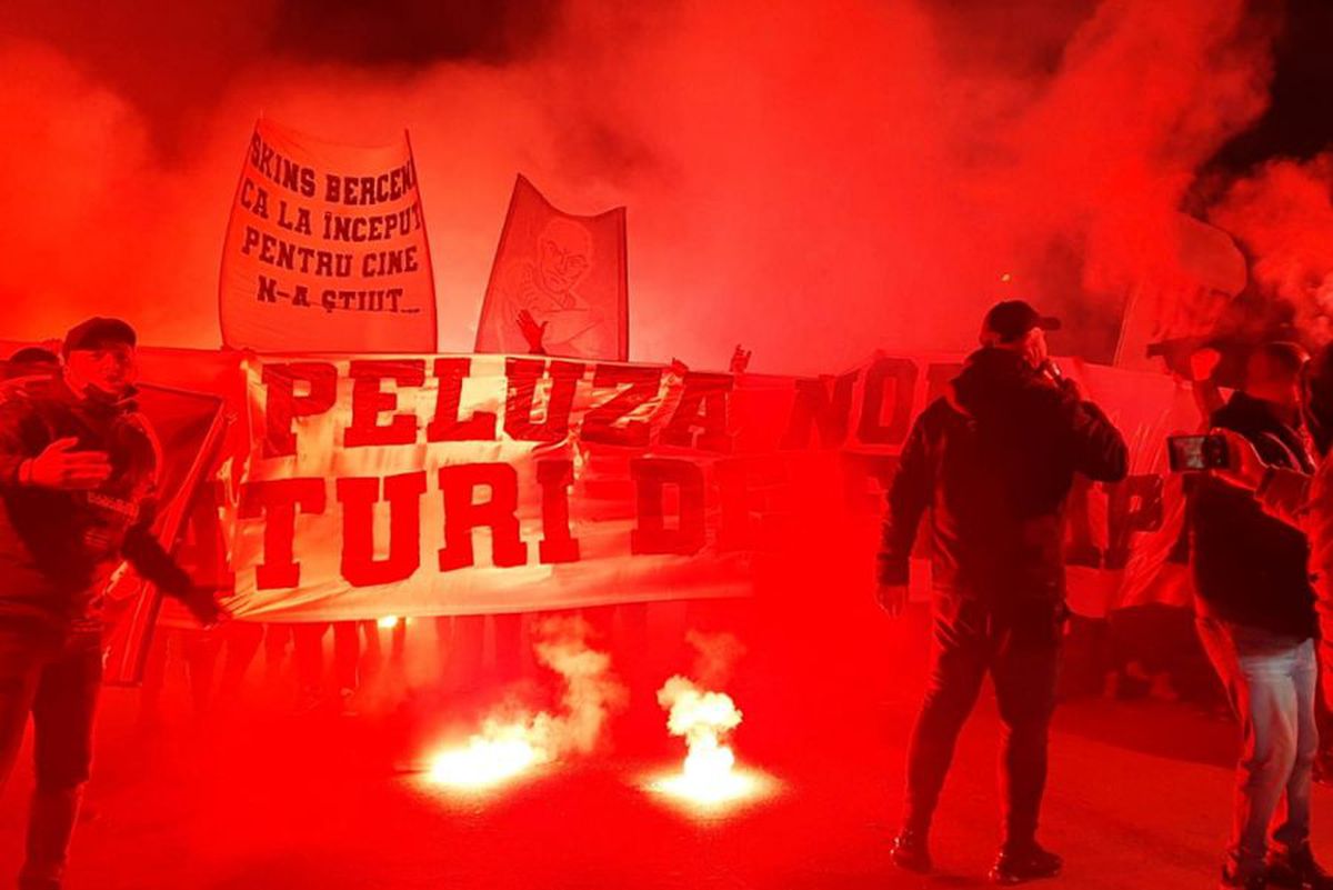 Dinamo - FCSB. Peluza Nord, 3 mesaje dure și un derapaj la adresa PCH: „Faceți chetă să jucați / De Liga 2 să scăpați”