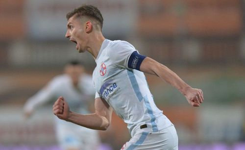 Florin Tănase (26 de ani) a deschis scorul în minutul 8 al derby-ului Dinamo - FCSB și s-a desprins în fruntea clasamentului golgeterilor din Liga 1.