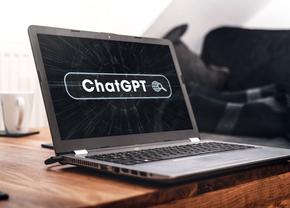 Gazeta a testat sistemul de inteligență artificială ChatGTP. Acesta a oferit răspunsuri corecte, dar și date complet greșite: „Hagi este considerat unul dintre cei mai buni fotbaliști români din istorie”, „Lăcătuș a jucat la Rapid”