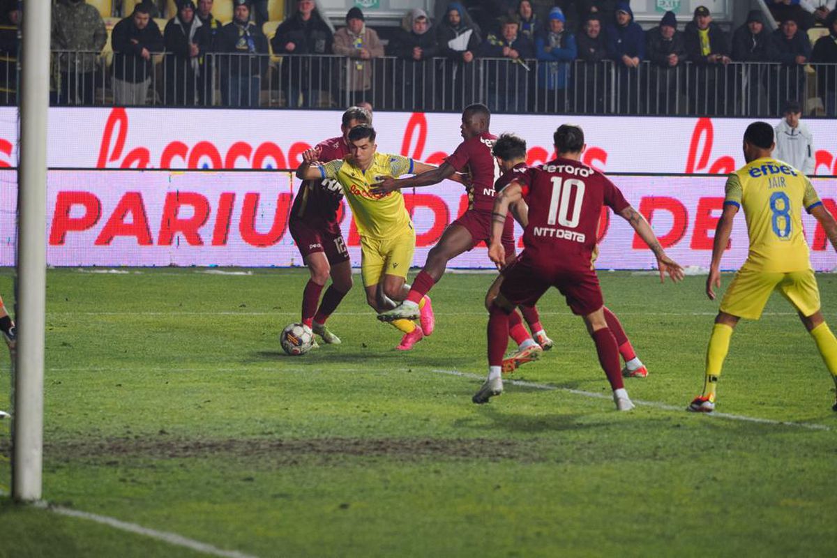 „E dezamăgire mare!” » Jucătorii Petrolului, dărâmați în vestiar după eșecul cu CFR Cluj: „E greu să vii la stadion”