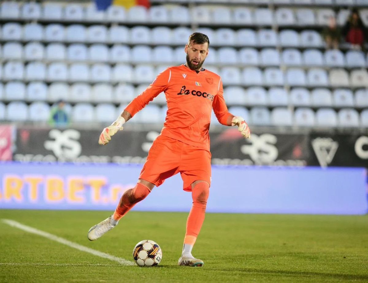 Viața unui fotbalist ceh sosit de 7 luni în România: „Bucureștiul stă mai bine decât Milano la acest capitol”