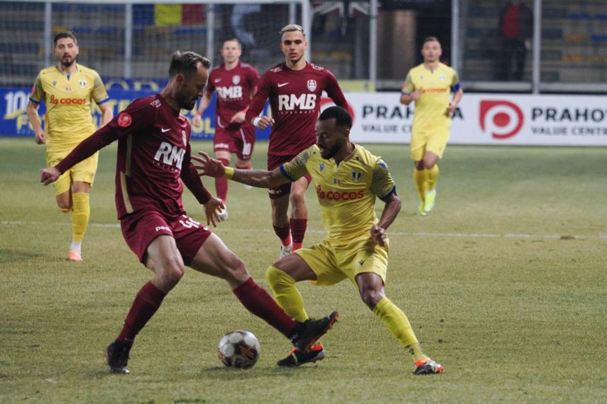 „E dezamăgire mare!” » Jucătorii Petrolului, dărâmați în vestiar după eșecul cu CFR Cluj: „E greu să vii la stadion”