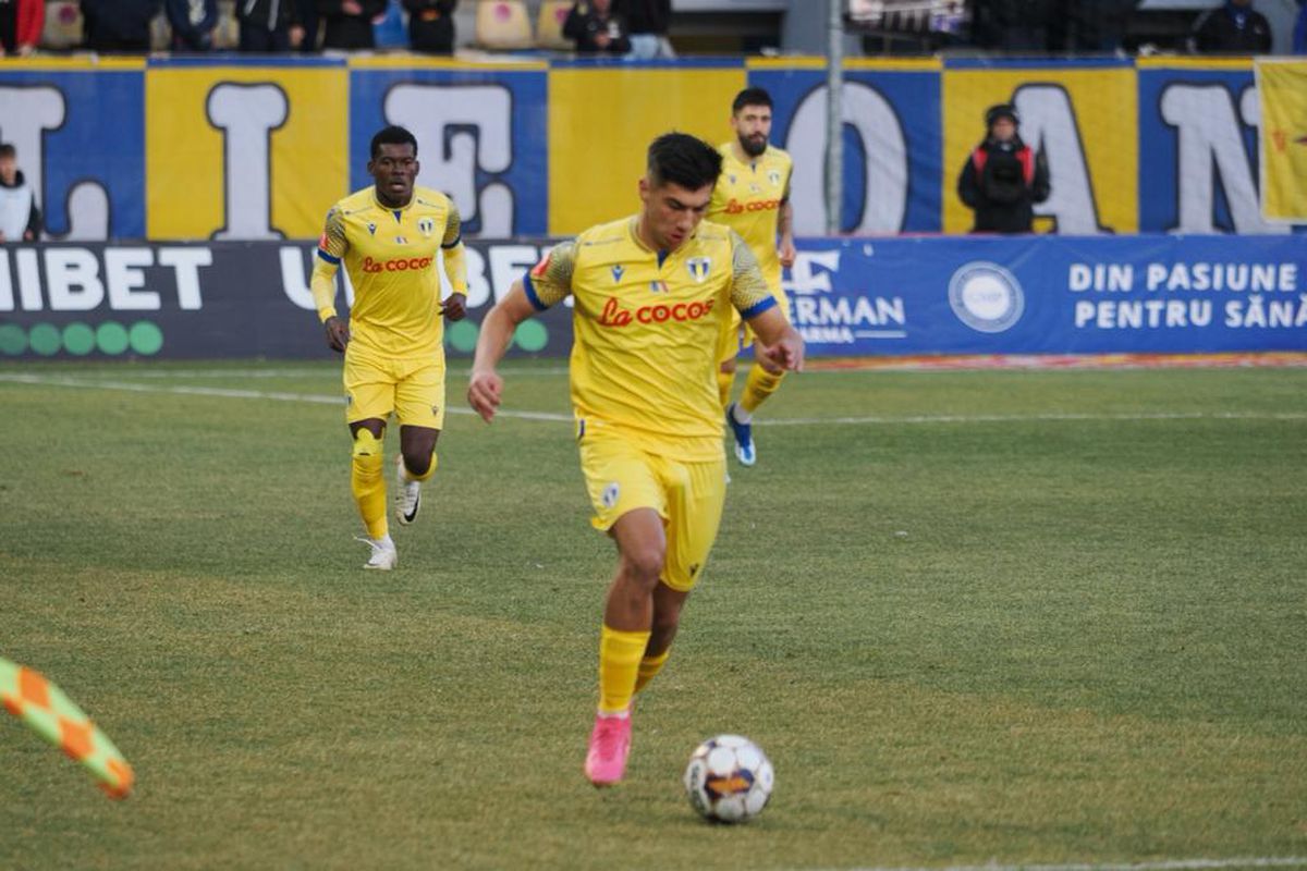 Petrolul - CFR, meci