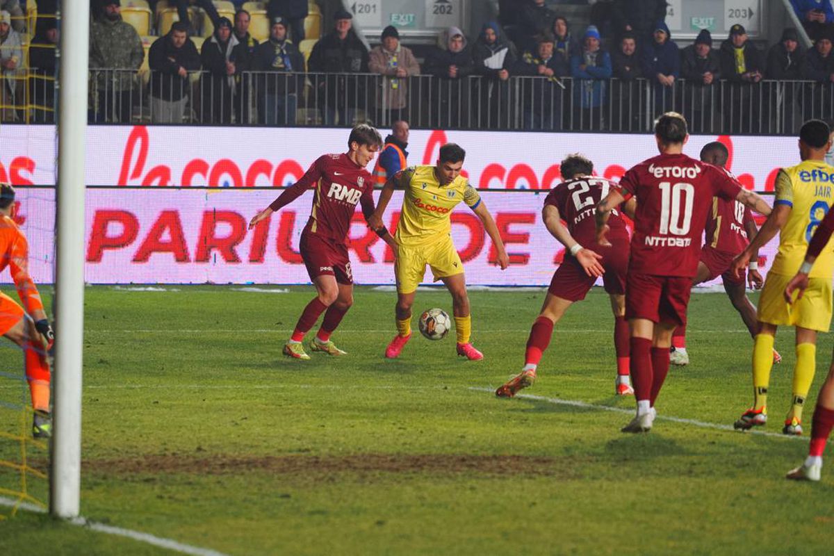 Petrolul - CFR, meci