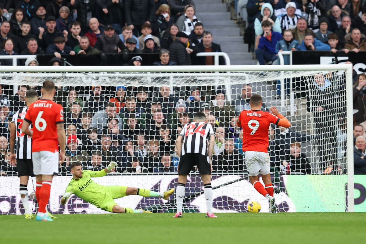 Meci NEBUN în Premier League! Newcastle și Luton au oferit un spectacol cu 8 goluri