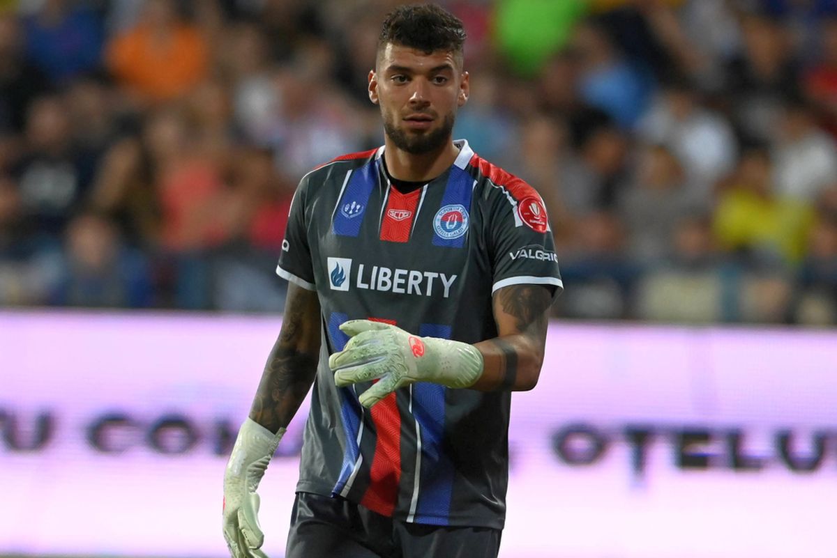 Jucătorul Oțelului recunoaște: „Ne-a fost frică de atmosferă” » Căpitanul a răbufnit: „Nu e posibil așa ceva!”