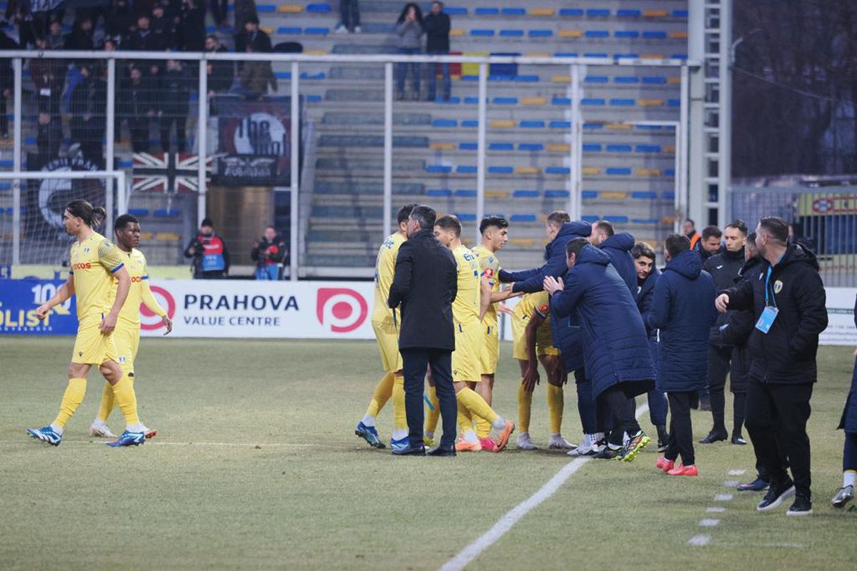 Petrolul - CFR, meci