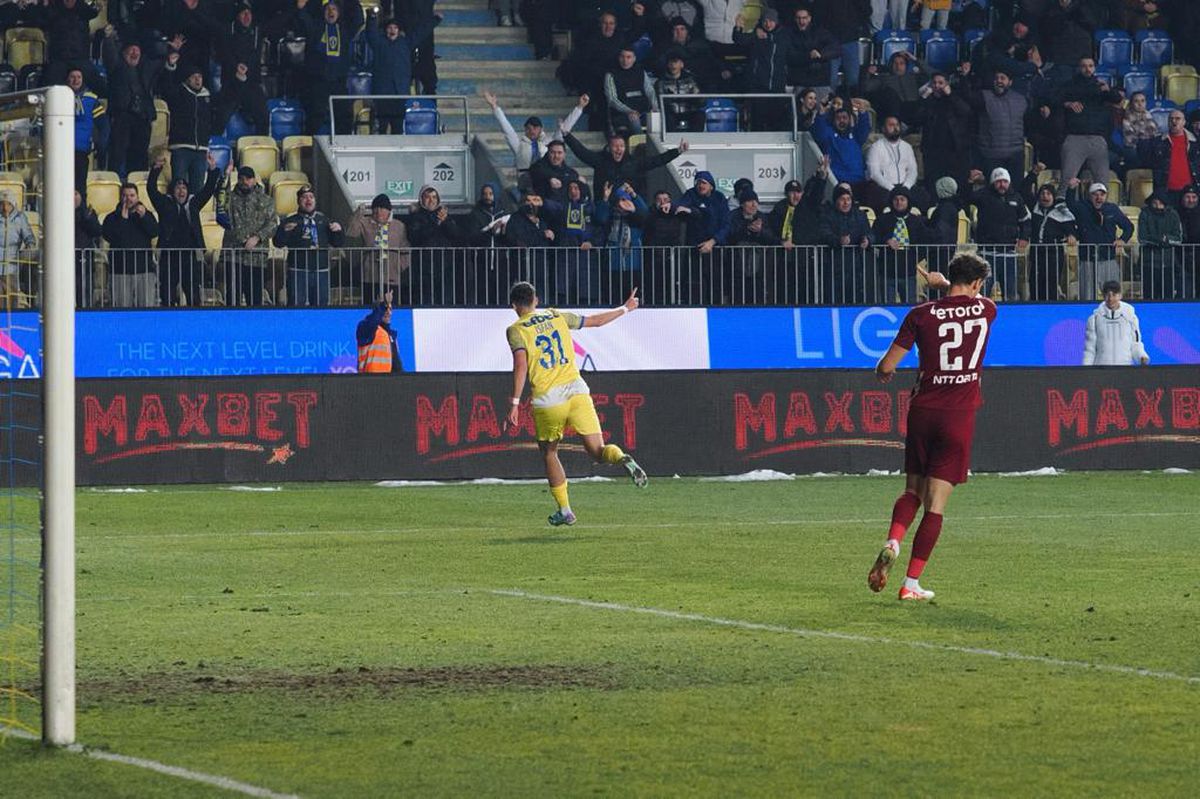 Fumatul interzis, nu și pentru președinte! 10 detalii de la Petrolul - CFR Cluj, observate de reporterii GSP prezenți la Ploiești