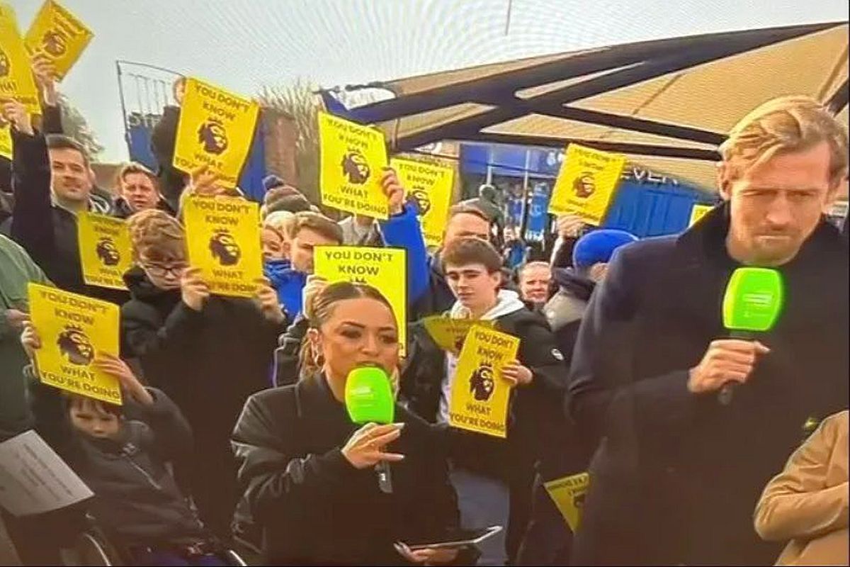 Protest la Everton - Tottenham! Au intrat peste Crouch și au acoperit imnul Premier League: „Nu știți ce faceți!”