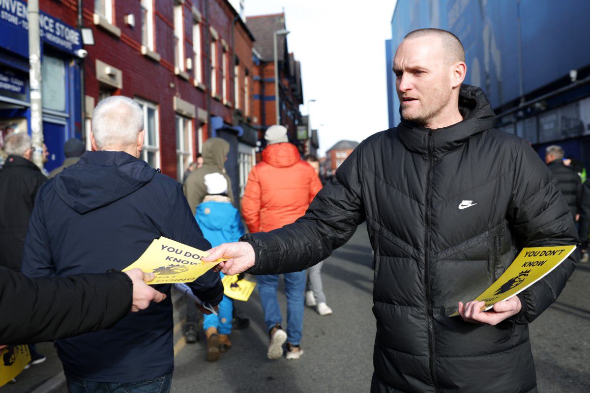 Protest la Everton - Tottenham! Au intrat peste Crouch și au acoperit imnul Premier League: „Nu știți ce faceți!”