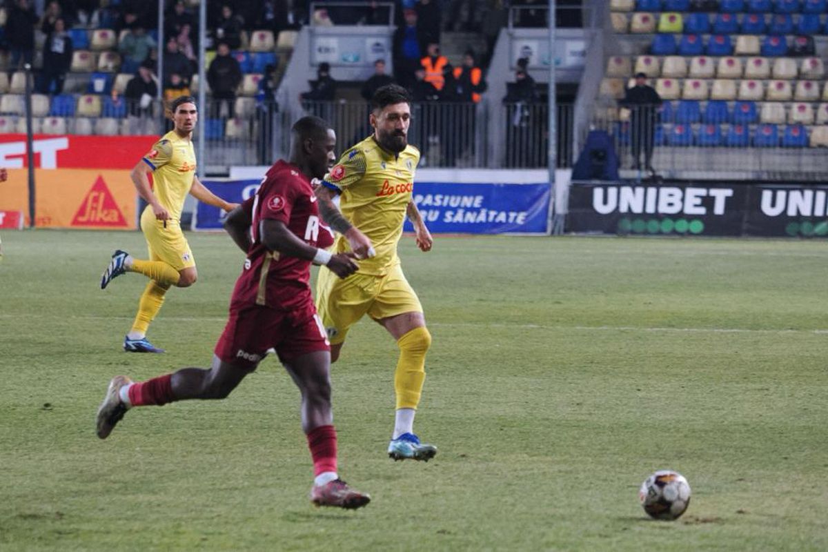 „E dezamăgire mare!” » Jucătorii Petrolului, dărâmați în vestiar după eșecul cu CFR Cluj: „E greu să vii la stadion”