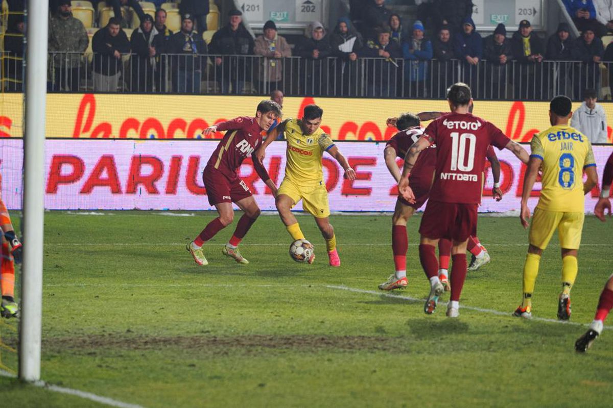 „E dezamăgire mare!” » Jucătorii Petrolului, dărâmați în vestiar după eșecul cu CFR Cluj: „E greu să vii la stadion”