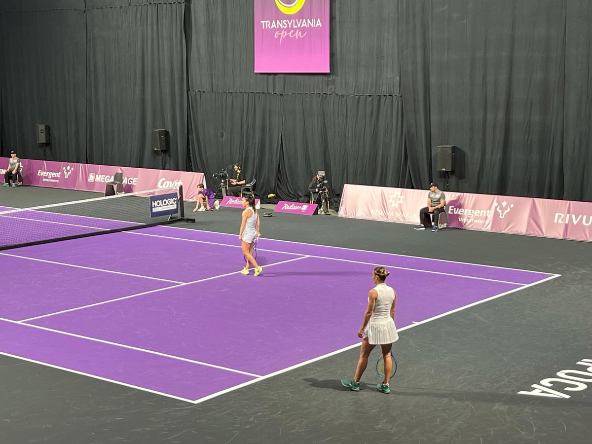 Simona Halep și Ana Bogdan, înfrângere în două seturi în optimile Transylvania Open » Româncele, dominate în setul secund de favoritele numărul 4