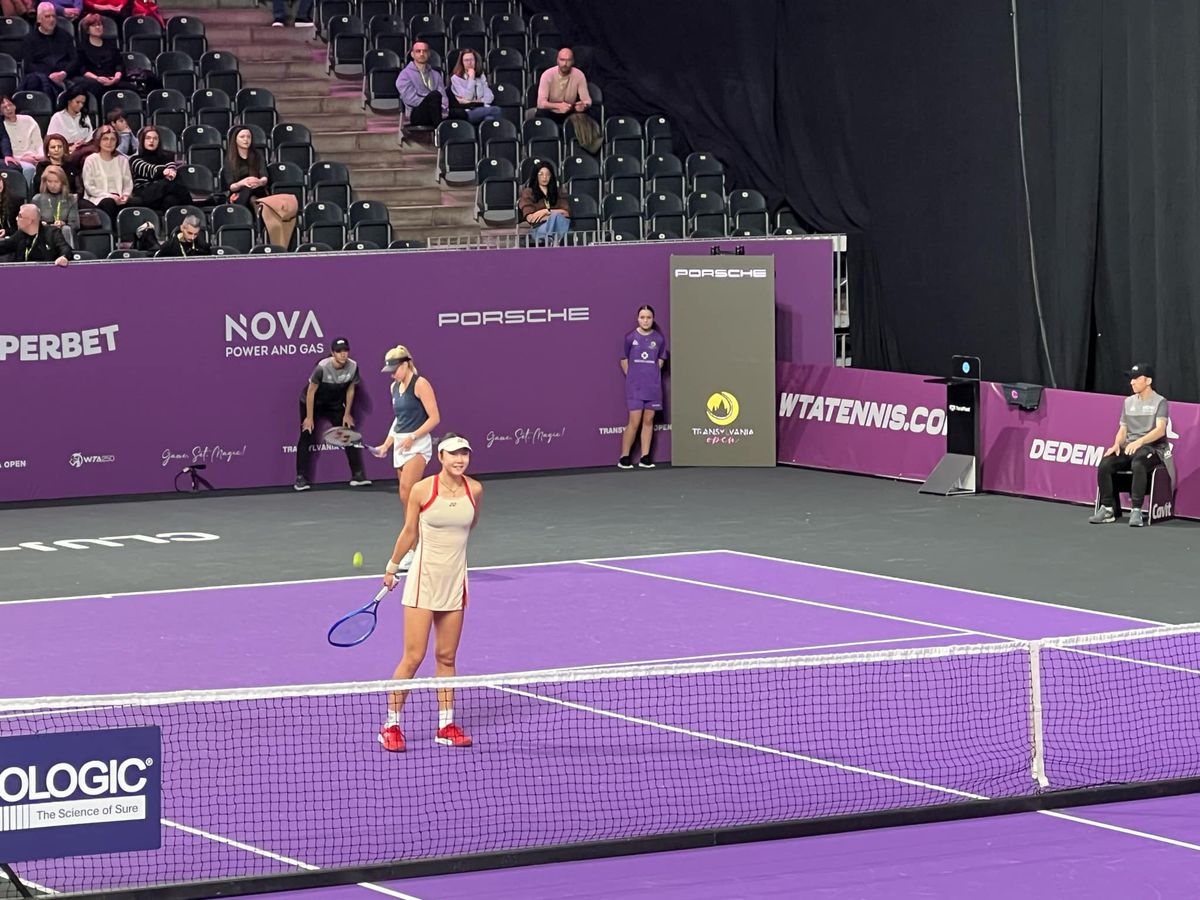 Simona Halep și Ana Bogdan, înfrângere în două seturi în optimile Transylvania Open » Româncele, dominate în setul secund de favoritele numărul 4