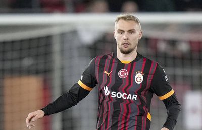 Noul fundaș al Romei a aterizat în Italia » Detaliile transferului