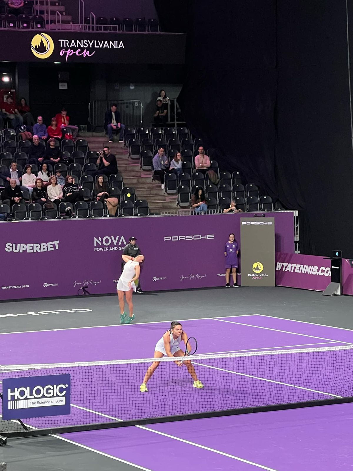 Simona Halep și Ana Bogdan, înfrângere în două seturi în optimile Transylvania Open » Româncele, dominate în setul secund de favoritele numărul 4