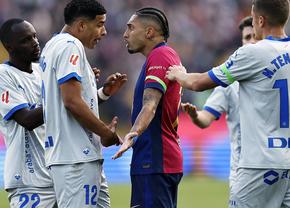 Raphinha a făcut scandal la Barcelona - Alaves » Brazilianul l-a înjurat pe arbitru: „Sunteți toți niște..”
