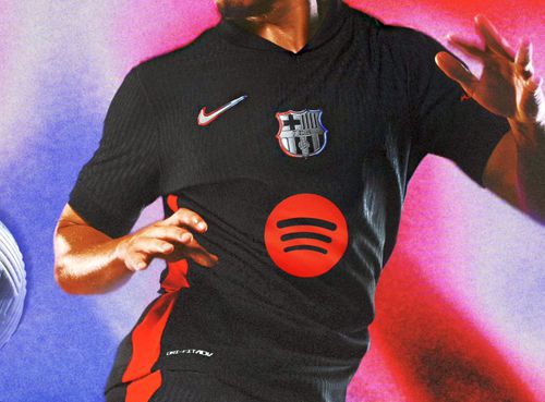 Echipament Barcelona din sezonul 2024-2025 // foto: X