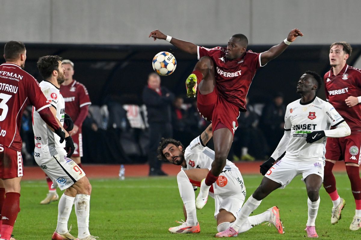 Hermannstadt - Rapid 0-3 » Giuleștenii se distrează la Sibiu și urcă pe primul loc! Gol de colecție pentru Grameni, punctează și Jambor!