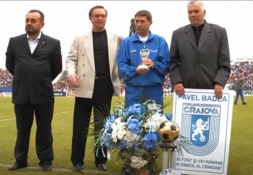 Pavel Badea, încadrat de Dinel Staicu și fostul primar al Băniei, Vasile Bulucea, s-a retras în 2004 în echipamentul echipei dezafiliate în 2011, pe care acum nu o mai recunoaște