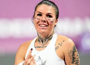Ucraineanca Oleksandra Oliynykova s-a calificat în „sferturi” la Transylvania Open și s-a ținut de cuvânt » Gest de protest la fileu