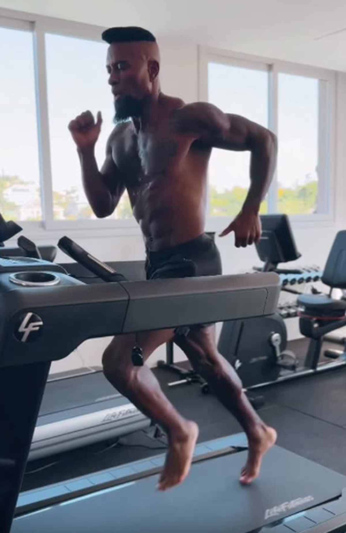 Transformarea fostului star de la Real Madrid » La 51 de ani e „Terminator”: „Asta te menține tânăr”