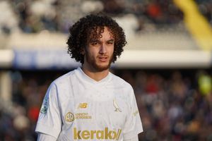 Inter și-a luat mijlocaș de la Modena. Impresarul lui: „E tânăr și Chivu o să aibă grijă de el”