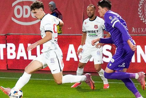 În partida tur, câștig de cauză au avut „vulturii violeți”, FC Argeș impunându-se cu 1-0 la Sibiu / Sursă foto: Facebook@ Hermannstadt