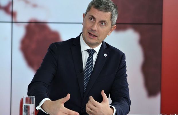 Cu ce echipă de fotbal ținea Dan Barna, vicepremierul României: „Plângeam când pierdea”