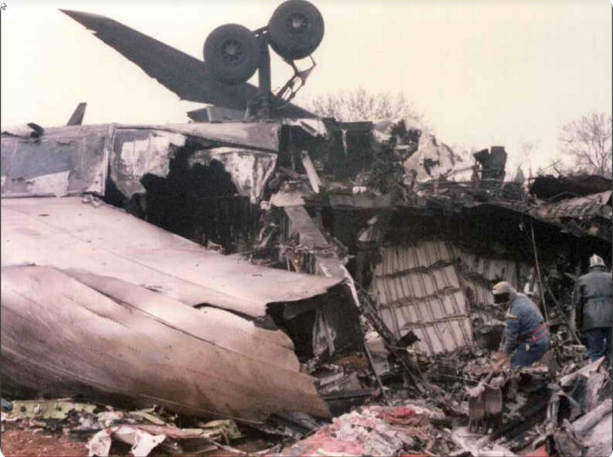 Povestea unei tragedii » Cum a murit socrul lui Giovanni Becali, pilot într-un accident aviatic teribil