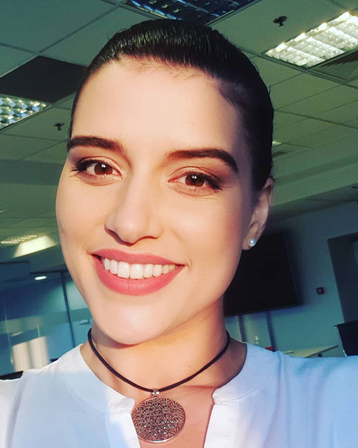 FOTO Fostul model din Columbia care prezintă acum știri în România » A pozat în FHM