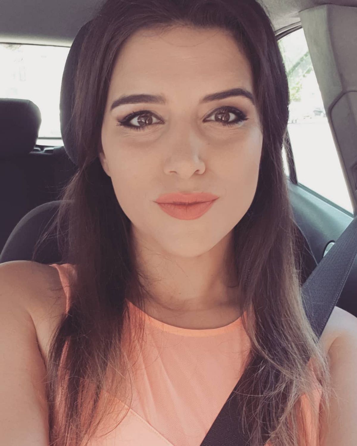 FOTO Fostul model din Columbia care prezintă acum știri în România » A pozat în FHM