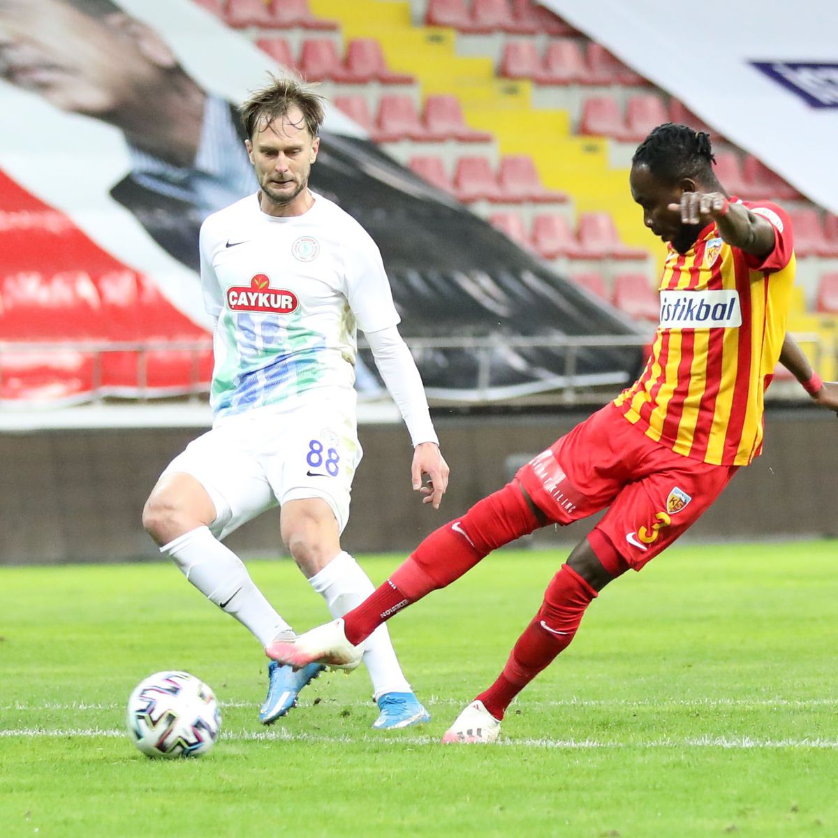 Marius Șumudică a dezvăluit de ce a plecat de la Rizespor: „A fost marele meu dușman”